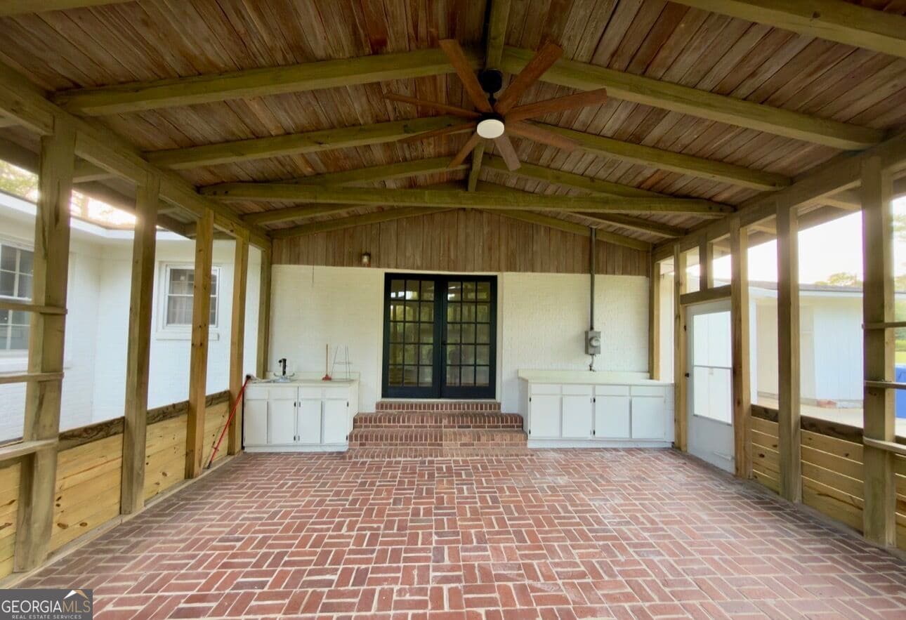 3 bedroom, 2 bathroom, 2,502 sq ft single family residence for sale at 223 Brookwood Drive, Dublin, GA 31021 — photo 7