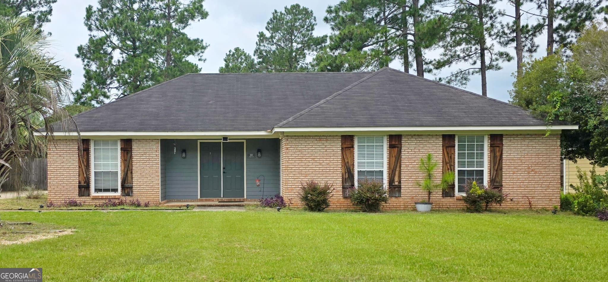 3 bedroom, 2 bathroom, 1,587 sq ft single family residence for sale at 110 Maggie Court, Leesburg, GA 31763 — photo 2