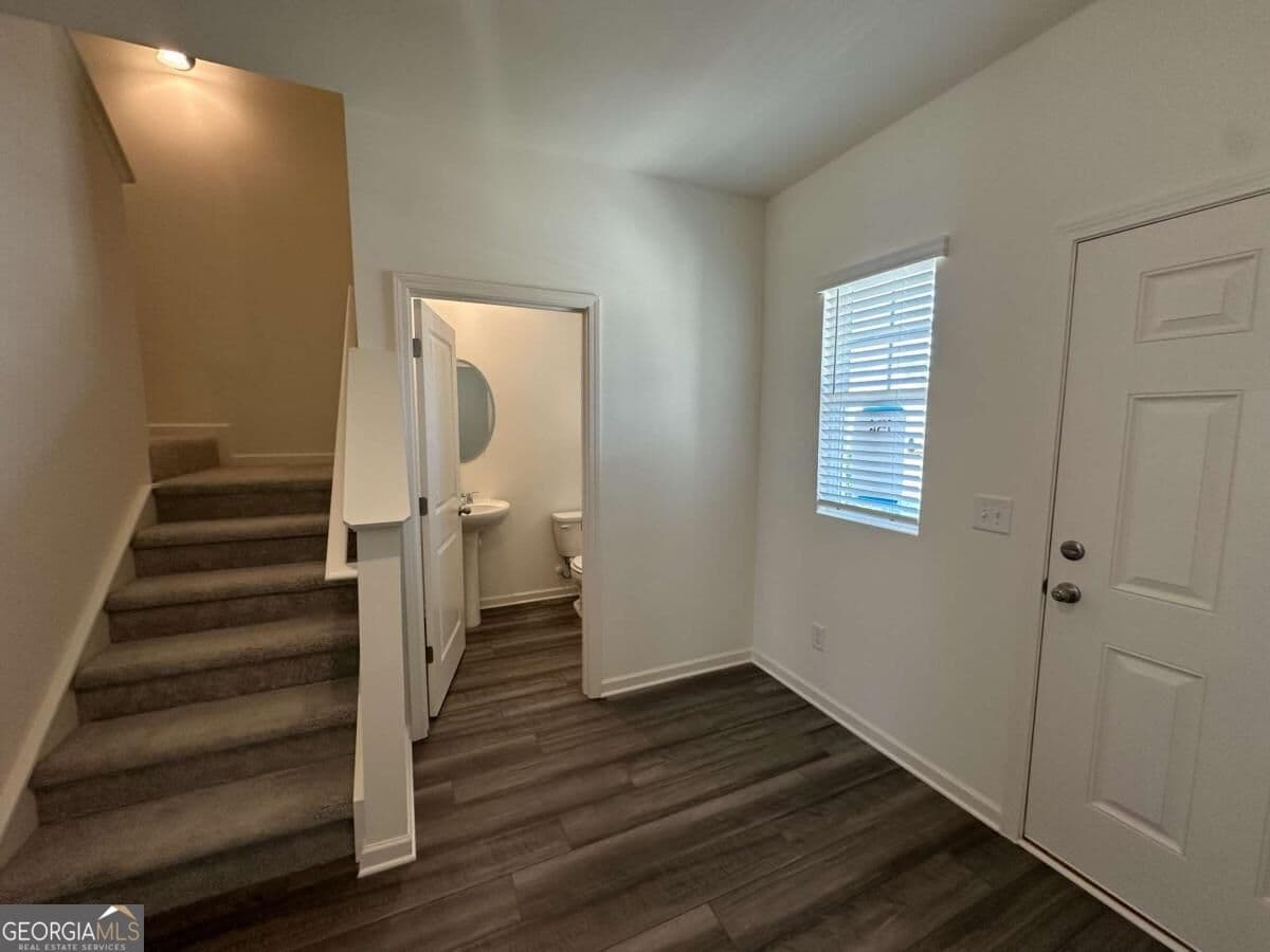 4 bedroom, 2.5 bathroom single family residence for sale at 9 Norwalk Lane, Dallas, GA 30157 — photo 3