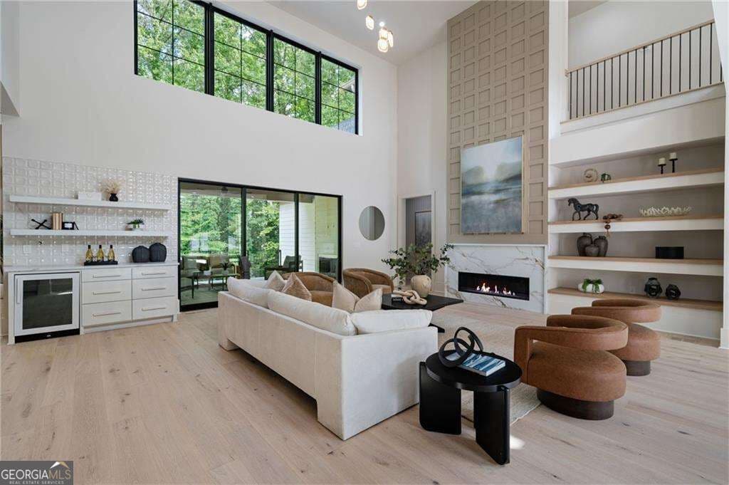 6 bedroom, 6.5 bathroom, 4,900 sq ft single family residence for sale at 4901 Cambridge Drive, Dunwoody, GA 30338 — photo 5