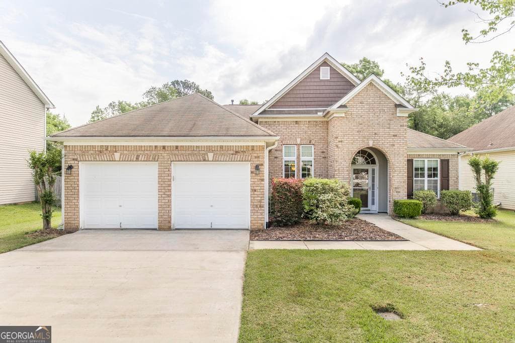 3 bedroom, 2 bathroom, 2,148 sq ft single family residence sold at 219 Hearthwood Drive, Kathleen, GA 31047