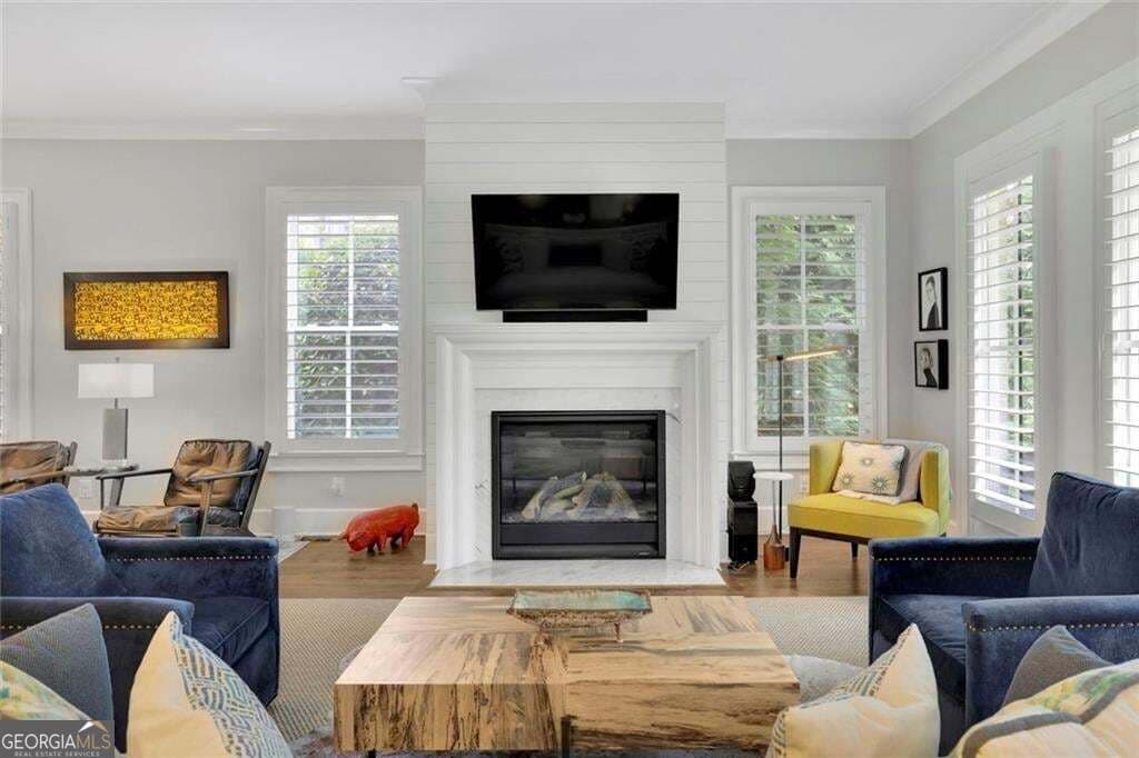 3 bedroom, 3.5 bathroom, 3,643 sq ft townhouse for sale at 150 Forrest Alley, Roswell, GA 30075 — photo 7