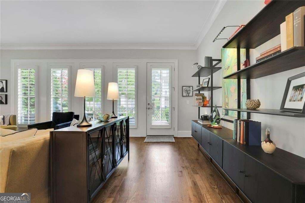 3 bedroom, 3.5 bathroom, 3,643 sq ft townhouse for sale at 150 Forrest Alley, Roswell, GA 30075 — photo 4