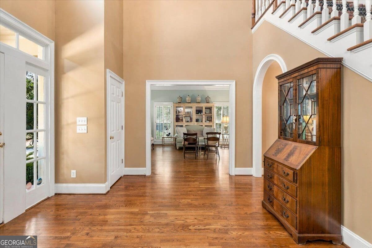 5 bedroom, 4.5 bathroom, 6,250 sq ft single family residence for sale at 112 Gleneagles Circle, Macon, GA 31210 — photo 6