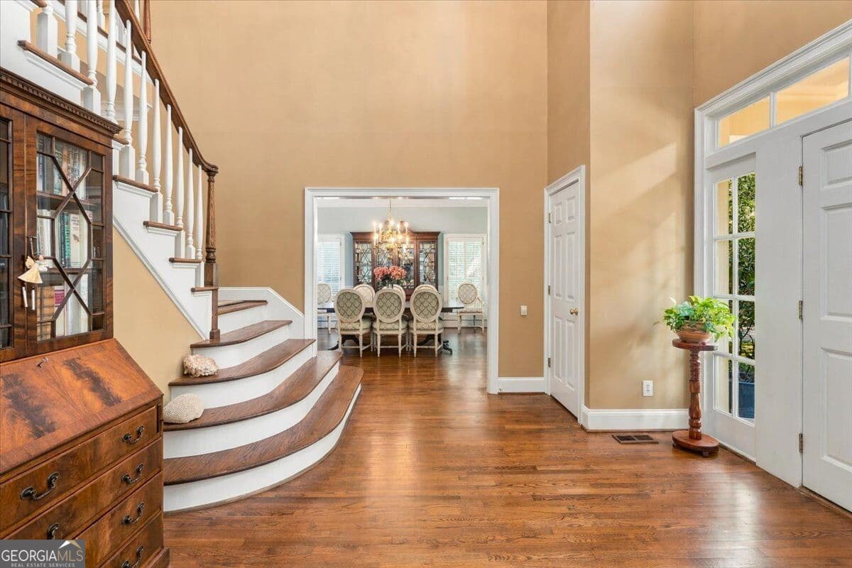 5 bedroom, 4.5 bathroom, 6,250 sq ft single family residence for sale at 112 Gleneagles Circle, Macon, GA 31210 — photo 7