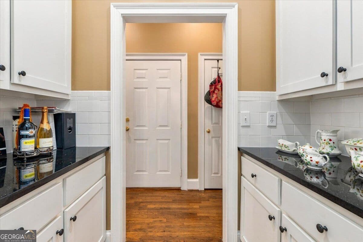 5 bedroom, 4.5 bathroom, 6,250 sq ft single family residence for sale at 112 Gleneagles Circle, Macon, GA 31210 — photo 9