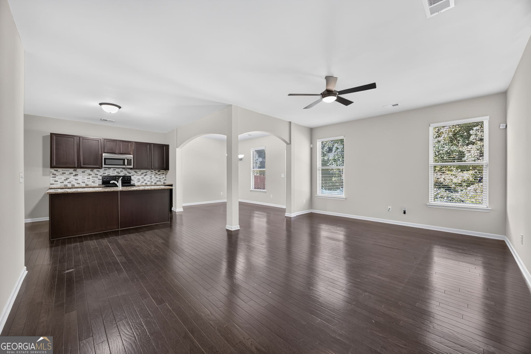 3 bedroom, 2.5 bathroom, 2,116 sq ft single family residence for sale at 7113 Creeksong Drive, Douglasville, GA 30134 — photo 5