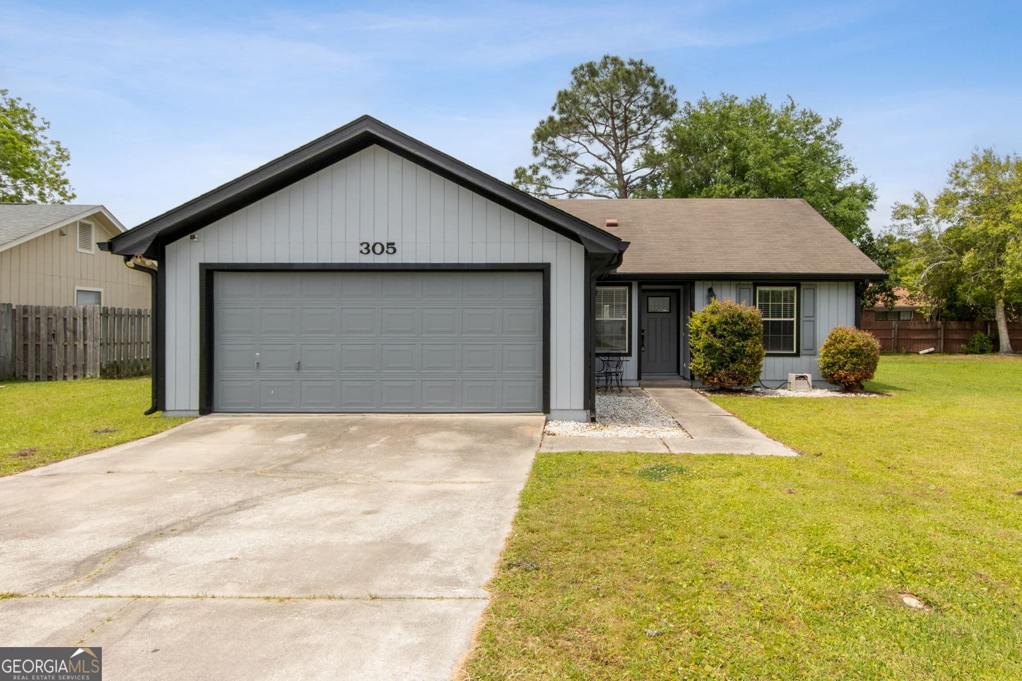 305 Lakeview Drive, Kingsland, GA 31548 — most recent listing photo