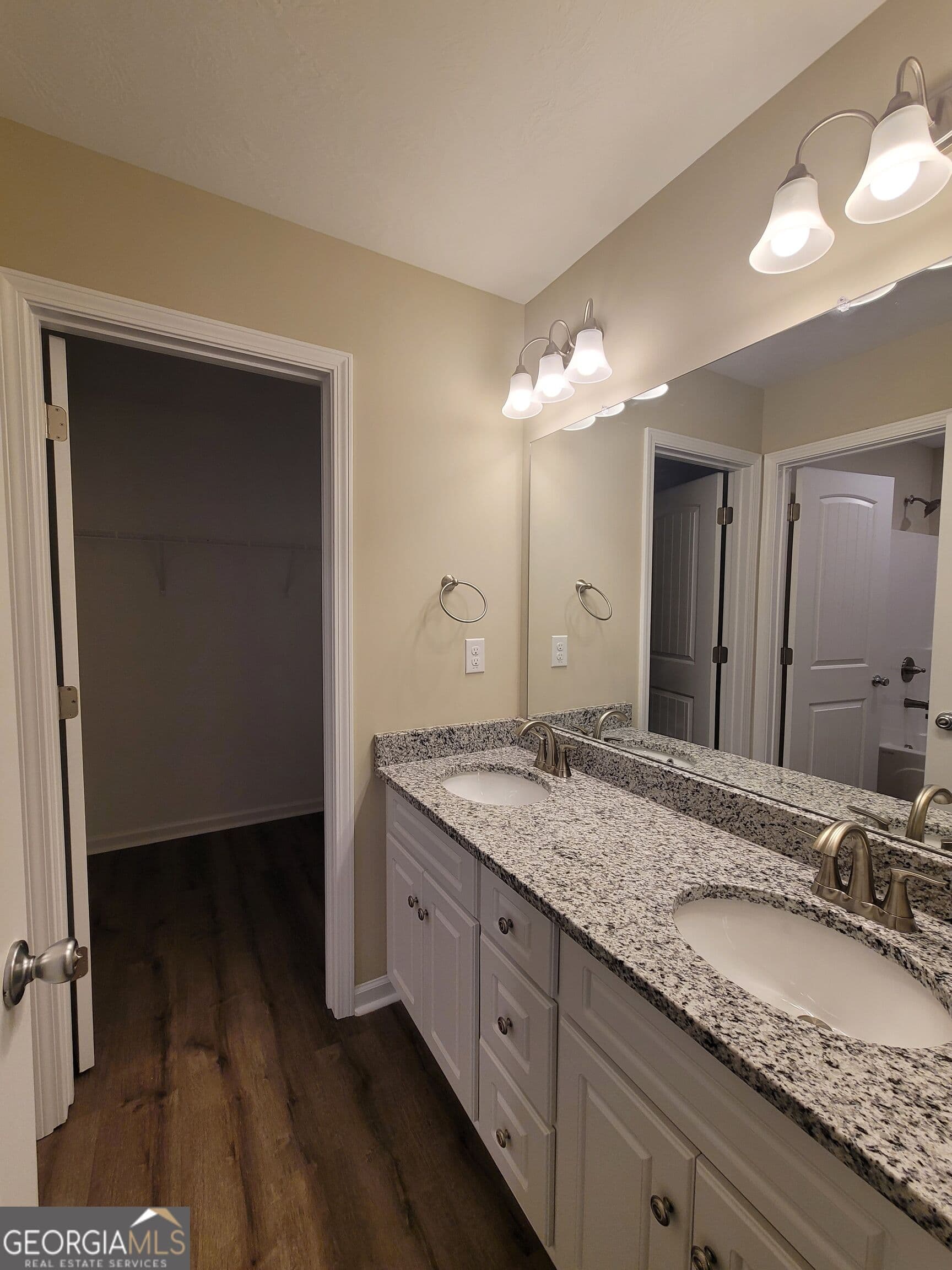 2 bedroom, 2 bathroom, 1,031 sq ft single family residence for sale at 539 Guill Street, Thomson, GA 30824 — photo 9
