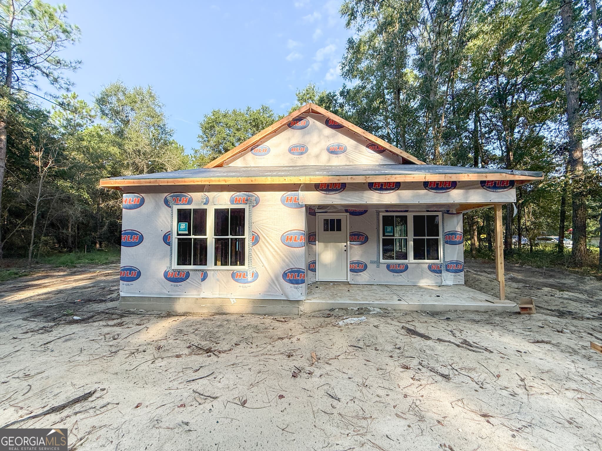 3 bedroom, 2 bathroom, 1,241 sq ft single family residence under contract at 56 Ellabell Loop Road, Ellabell, GA 31308 — photo 2