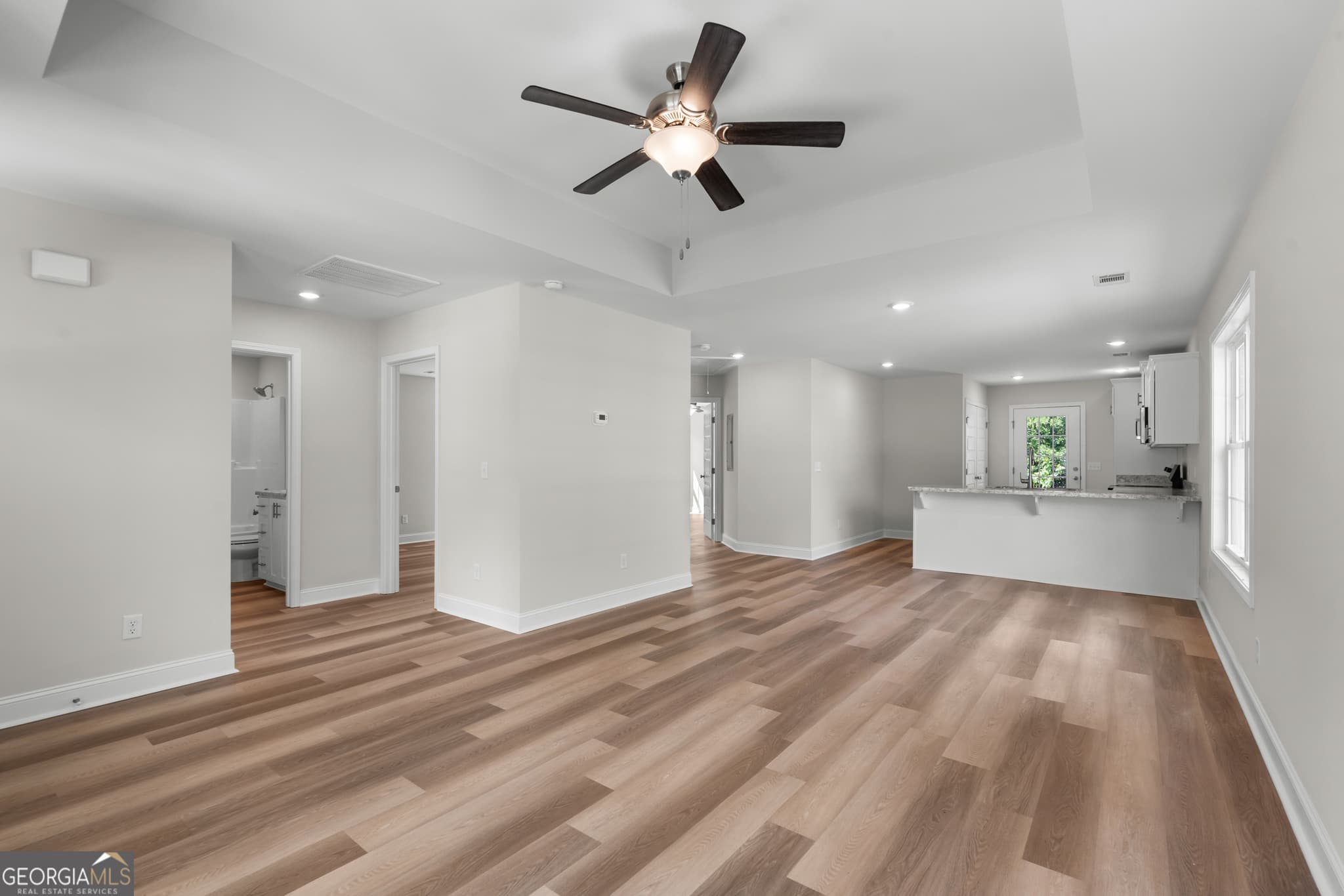3 bedroom, 2 bathroom, 1,241 sq ft single family residence under contract at 56 Ellabell Loop Road, Ellabell, GA 31308 — photo 6