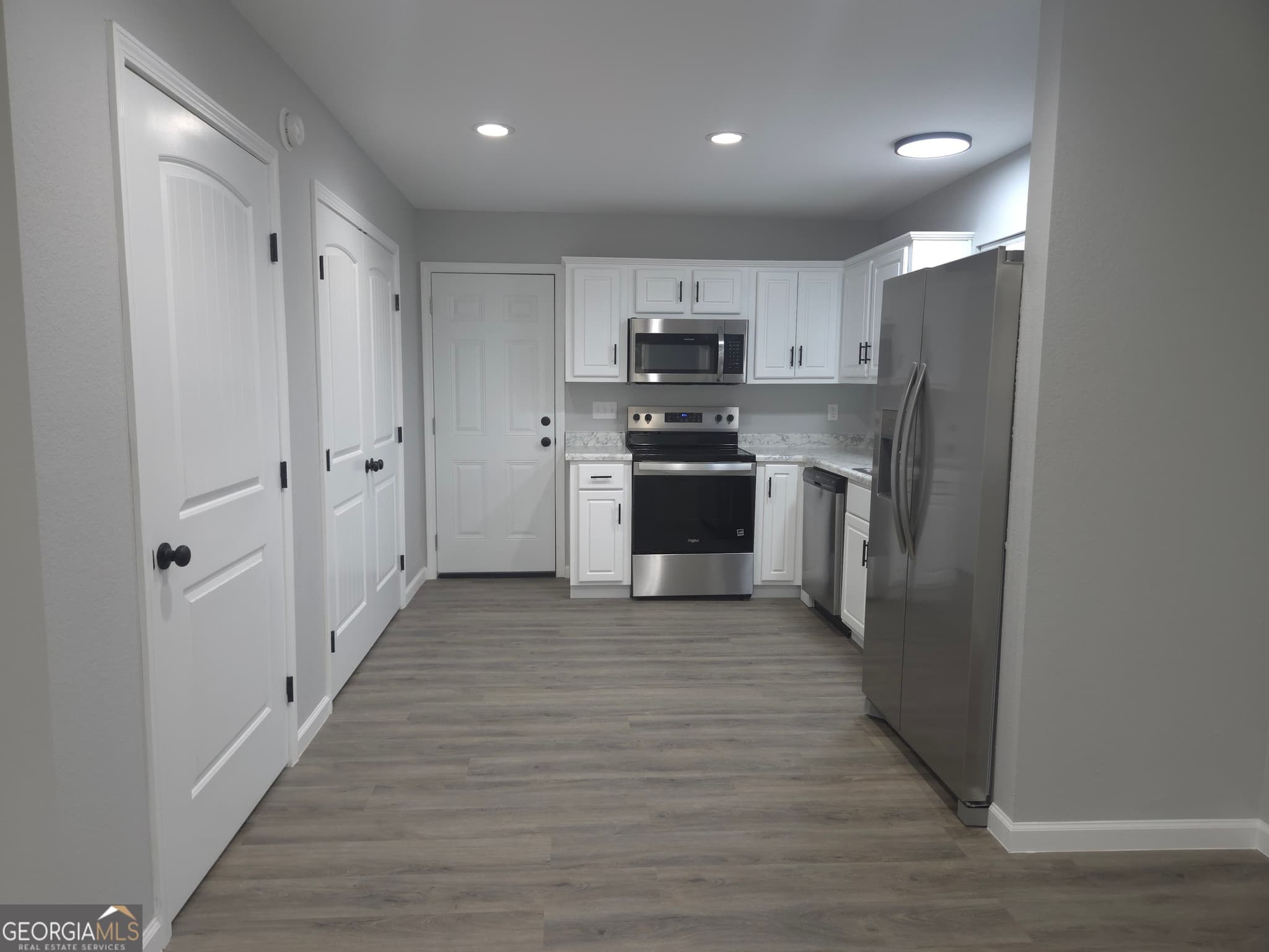 2 bedroom, 2 bathroom, 1,000 sq ft triplex for rent at 401 E Seventh Street, Vidalia, GA 30474 for $1,200 a month — photo 7