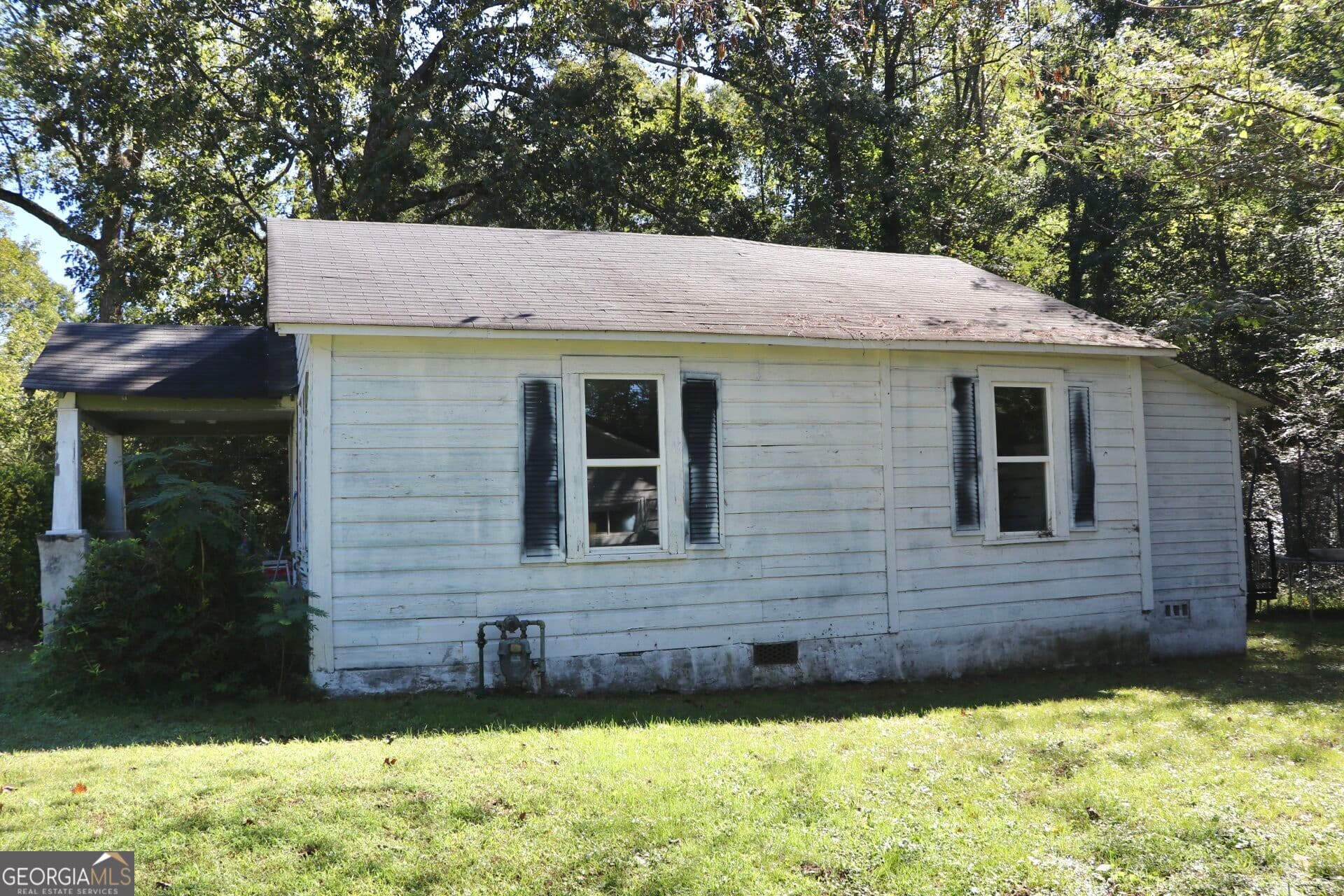 2 bedroom, 1 bathroom, 768 sq ft single family residence for sale at 121 McKenzie Avenue, Summerville, GA 30747 — photo 6