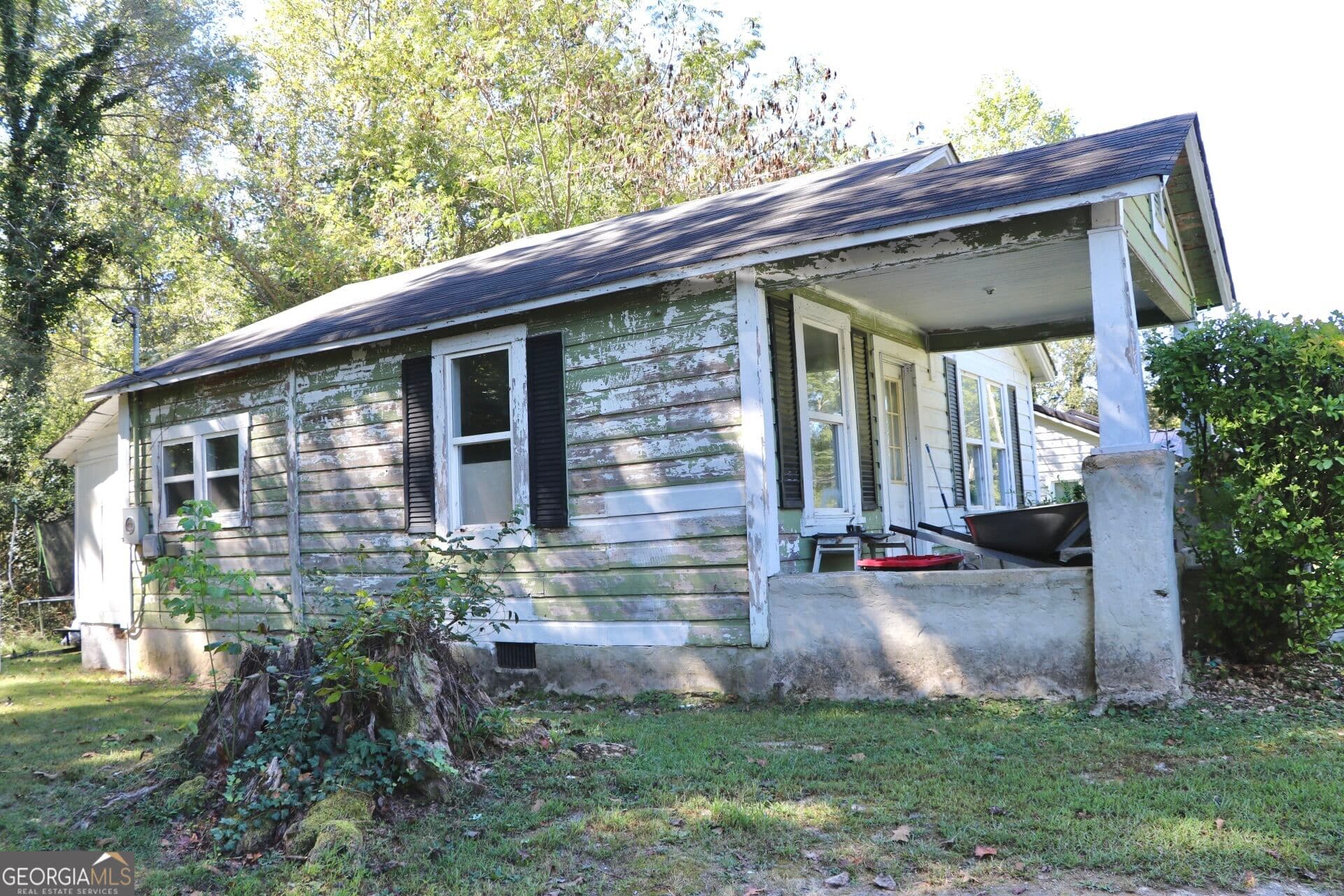 2 bedroom, 1 bathroom, 768 sq ft single family residence for sale at 121 McKenzie Avenue, Summerville, GA 30747 — photo 8