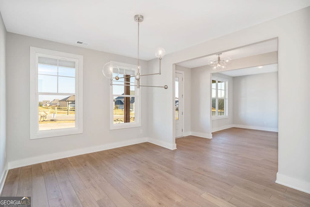 5 bedroom, 4 bathroom, 2,900 sq ft single family residence for sale at 2568 Parkside Way HOMESITE 13, Gainesville, GA 30507 — photo 8