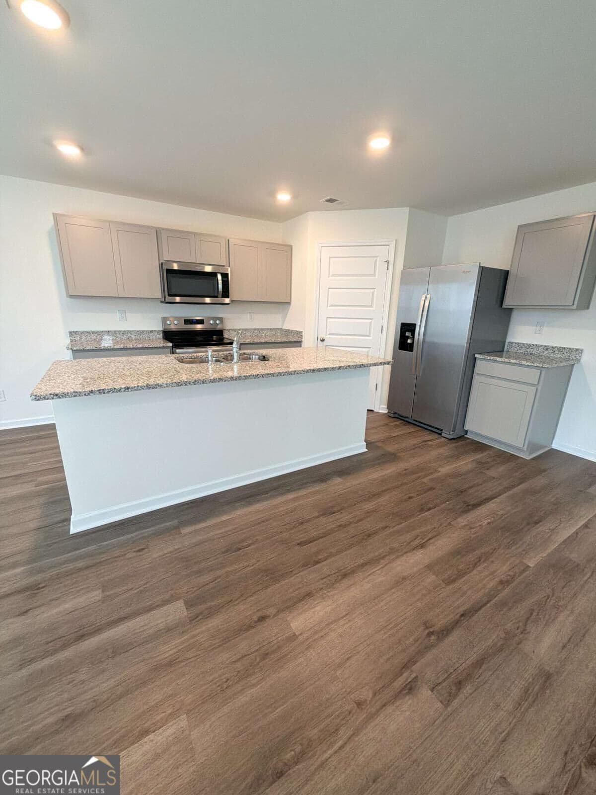 4 bedroom, 2.5 bathroom, 1,929 sq ft single family residence for rent at 38 Tidewater Drive 38, Statham, GA 30666 for $2,149 a month — photo 5