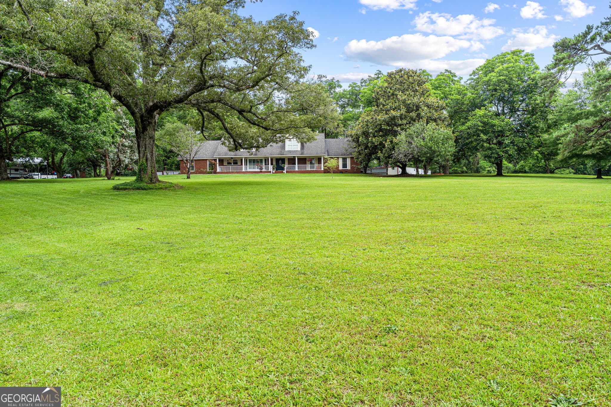 6 bedroom, 4 bathroom, 4,328 sq ft single family residence for sale at 300 GA Highway 42, Byron, GA 31008 — photo 6