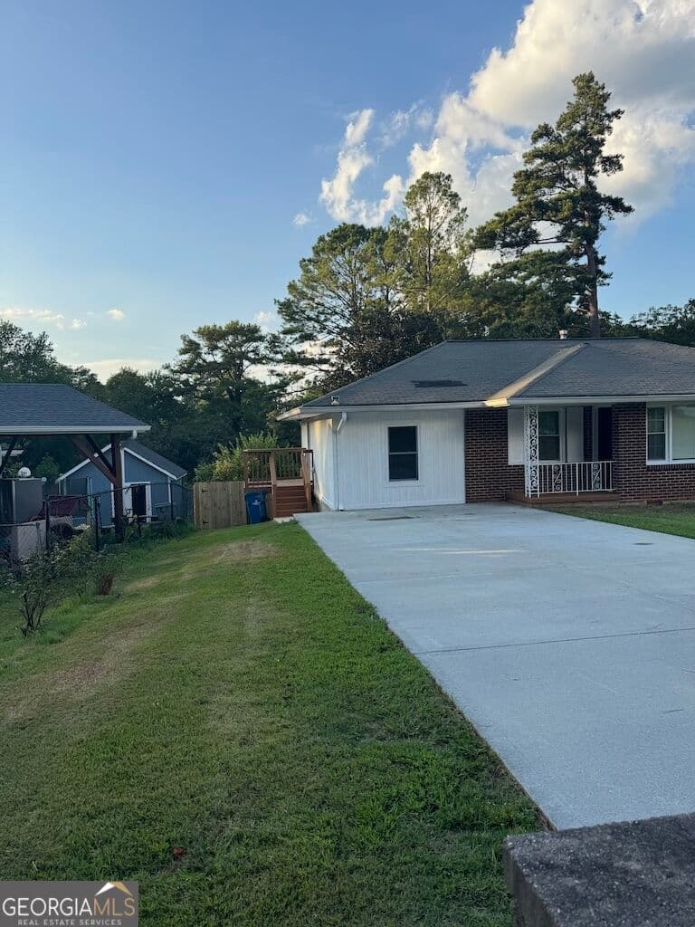 4 bedroom, 2 bathroom, 1,650 sq ft single family residence for sale at 3067 Barksdale Circle, East Point, GA 30344 — photo 1 of 5