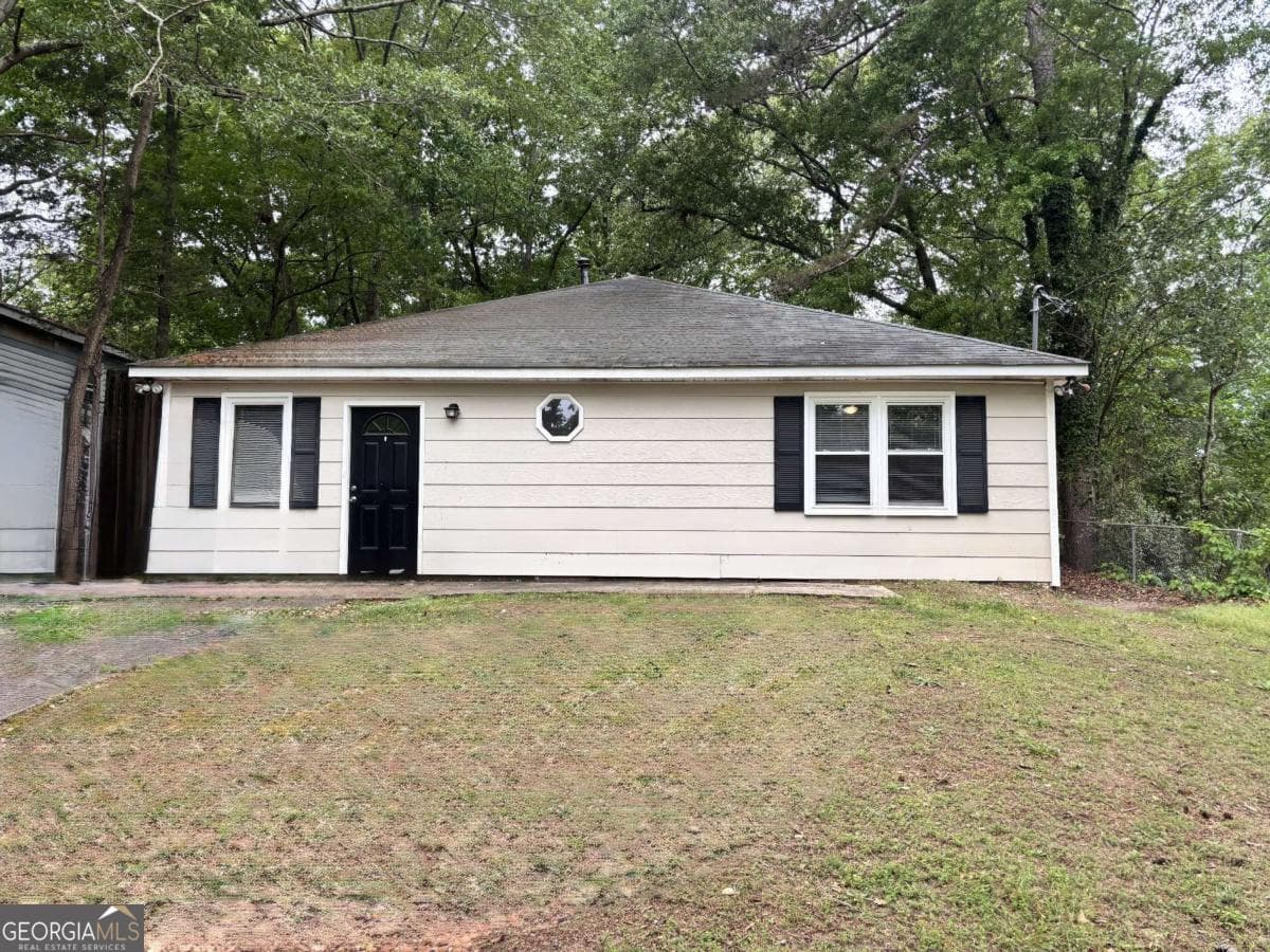 2 bedroom, 2 bathroom, 1,244 sq ft single family residence for sale at 4815 Drew Avenue, Columbus, GA 31904
