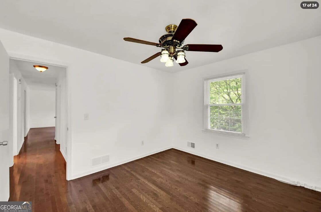 4 bedroom, 2 bathroom, 1,400 sq ft single family residence for rent at 2382 Dayron Circle, Marietta, GA 30062 for $2,200 a month — photo 3