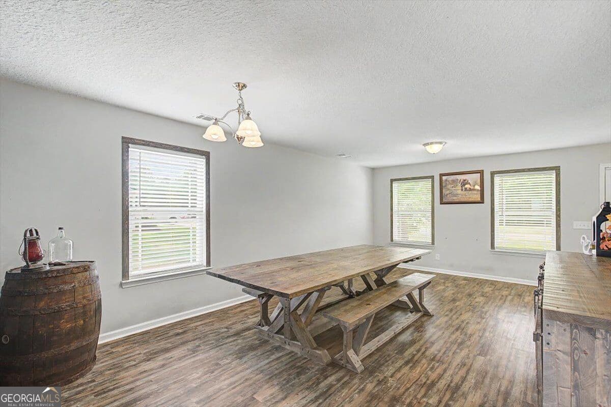 4 bedroom, 2.5 bathroom, 2,652 sq ft single family residence under contract at 7 NW Oxbow Drive, Ludowici, GA 31316 — photo 5