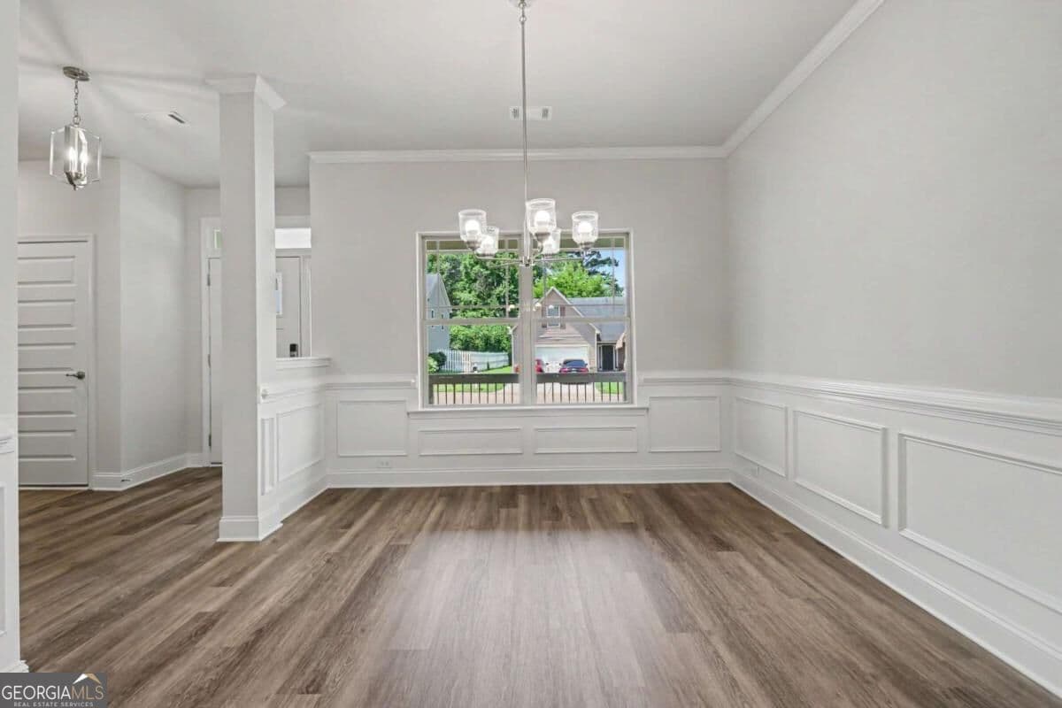 6 bedroom, 4.5 bathroom, 3,681 sq ft single family residence for sale at 426 Magnolia Grove Place, Cornelia, GA 30531 — photo 9