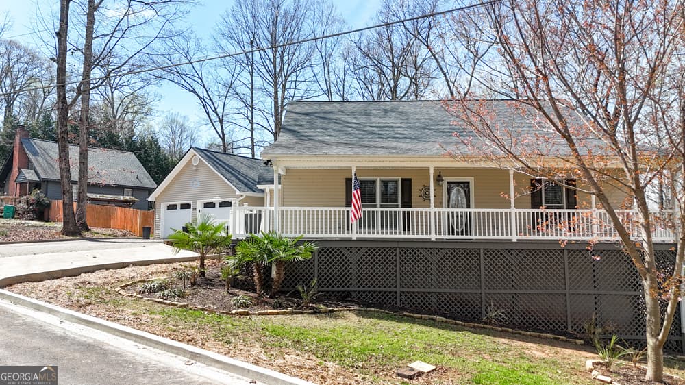 3 bedroom, 2 bathroom, 1,468 sq ft single family residence under contract at 504 Rue Chalet, Lavonia, GA 30553 — photo 2