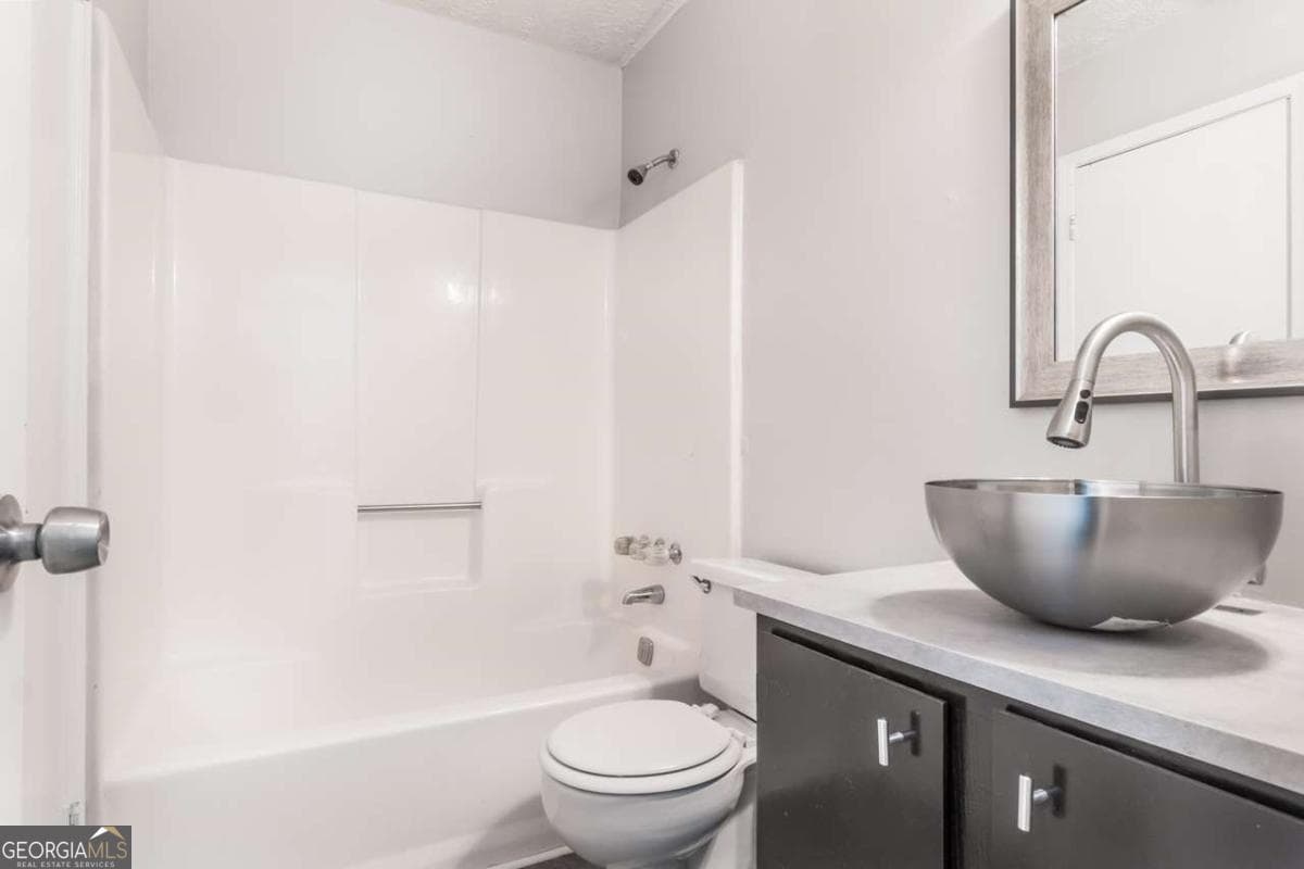 3 bedroom, 2 bathroom, 1,208 sq ft duplex for rent at 5437 Glen Haven Drive, Atlanta, GA 30349 for $1,500 a month — photo 7