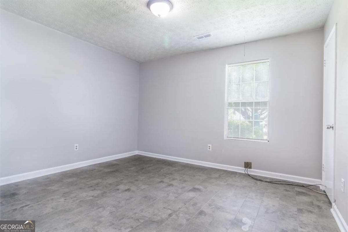 3 bedroom, 2 bathroom, 1,208 sq ft duplex for rent at 5437 Glen Haven Drive, Atlanta, GA 30349 for $1,500 a month — photo 10