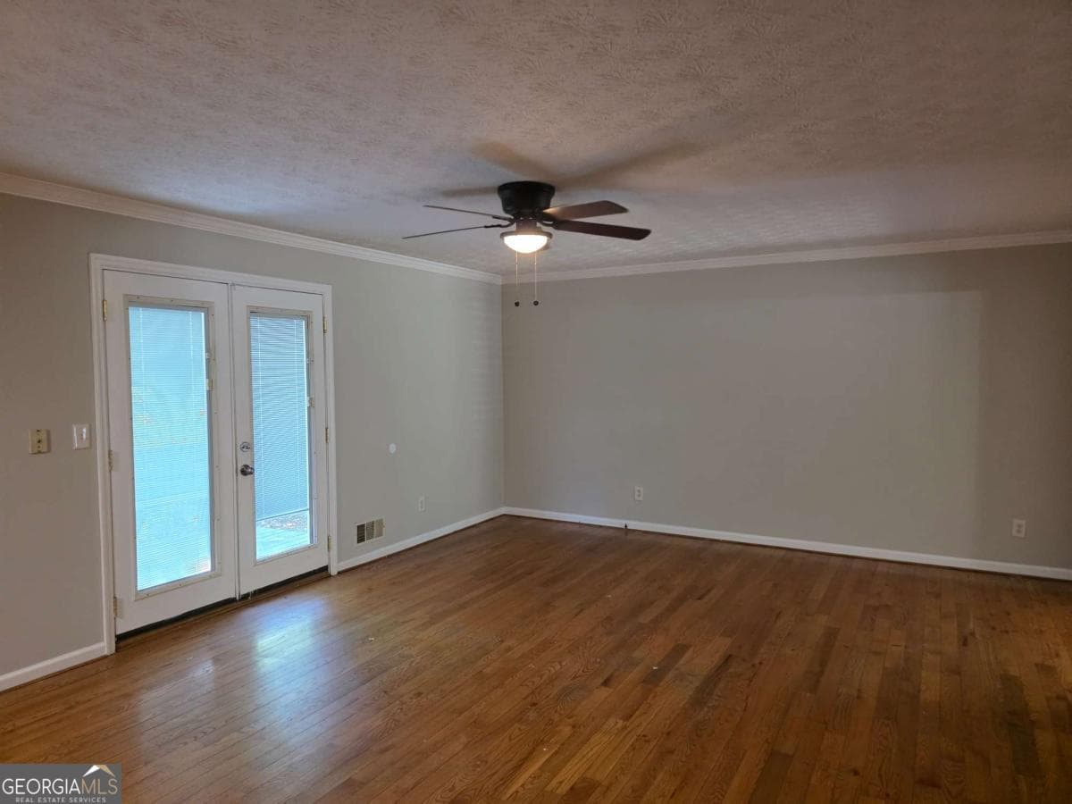 3 bedroom, 2 bathroom, 1,396 sq ft single family residence for rent at 1695 Underwood Drive, Conyers, GA 30013 for $1,850 a month — photo 6