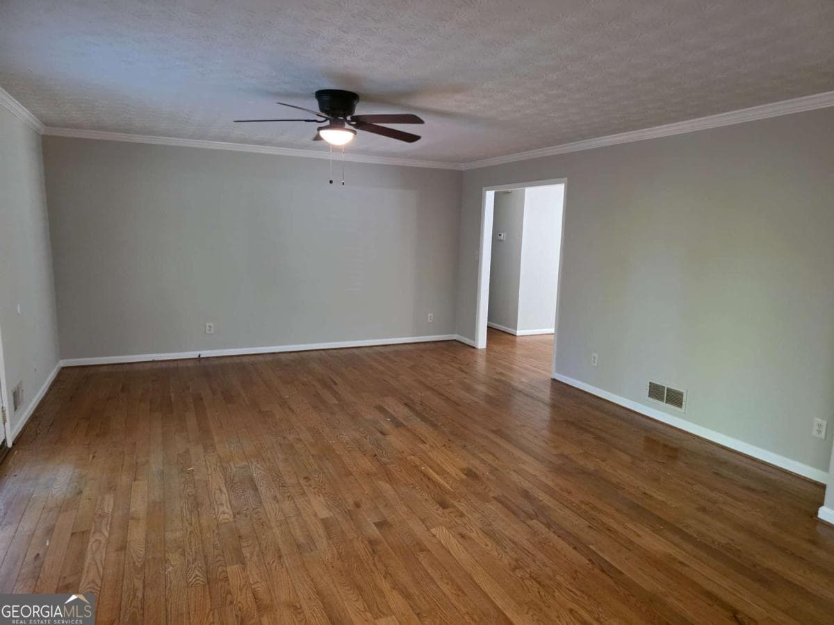 3 bedroom, 2 bathroom, 1,396 sq ft single family residence for rent at 1695 Underwood Drive, Conyers, GA 30013 for $1,850 a month — photo 10