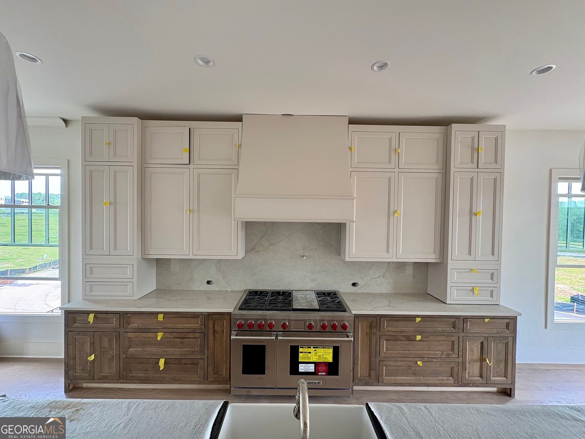 4 bedroom, 3.5 bathroom, 2,613 sq ft single family residence for sale at 310 Central Avenue, Fayetteville, GA 30214 — photo 6