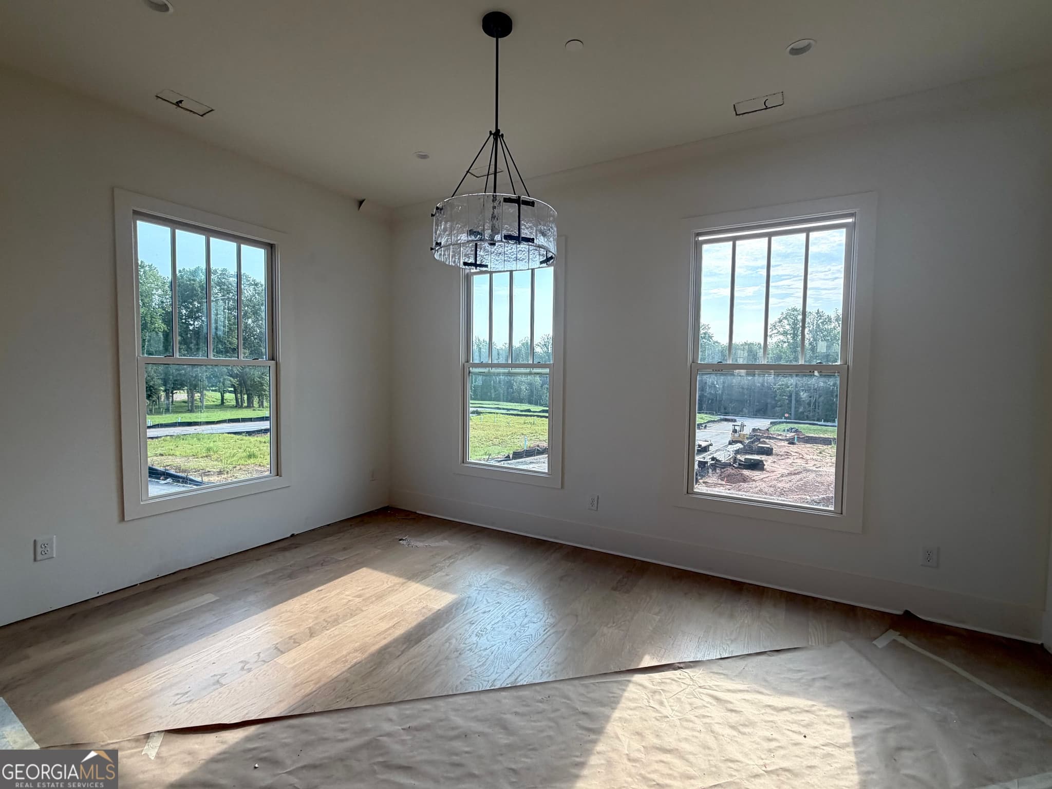 4 bedroom, 3.5 bathroom, 2,613 sq ft single family residence for sale at 310 Central Avenue, Fayetteville, GA 30214 — photo 9