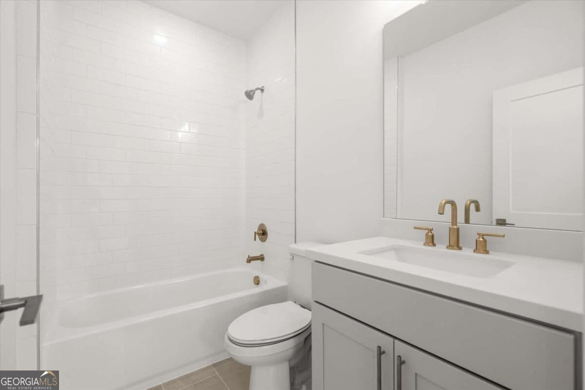 4 bedroom, 3.5 bathroom townhouse for sale at 433 Mezzo Lane 85, Alpharetta, GA 30009 — photo 6