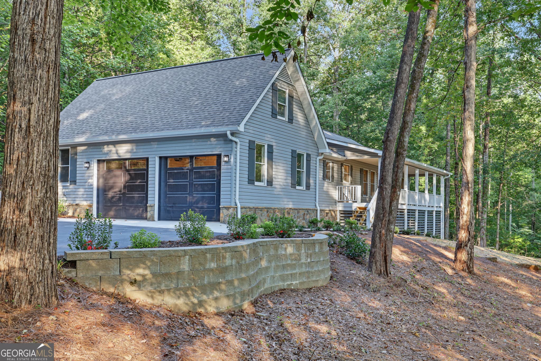 4 bedroom, 3.5 bathroom, 3,060 sq ft single family residence under contract at 623 Deerfield Drive, Clayton, GA 30525 — photo 2