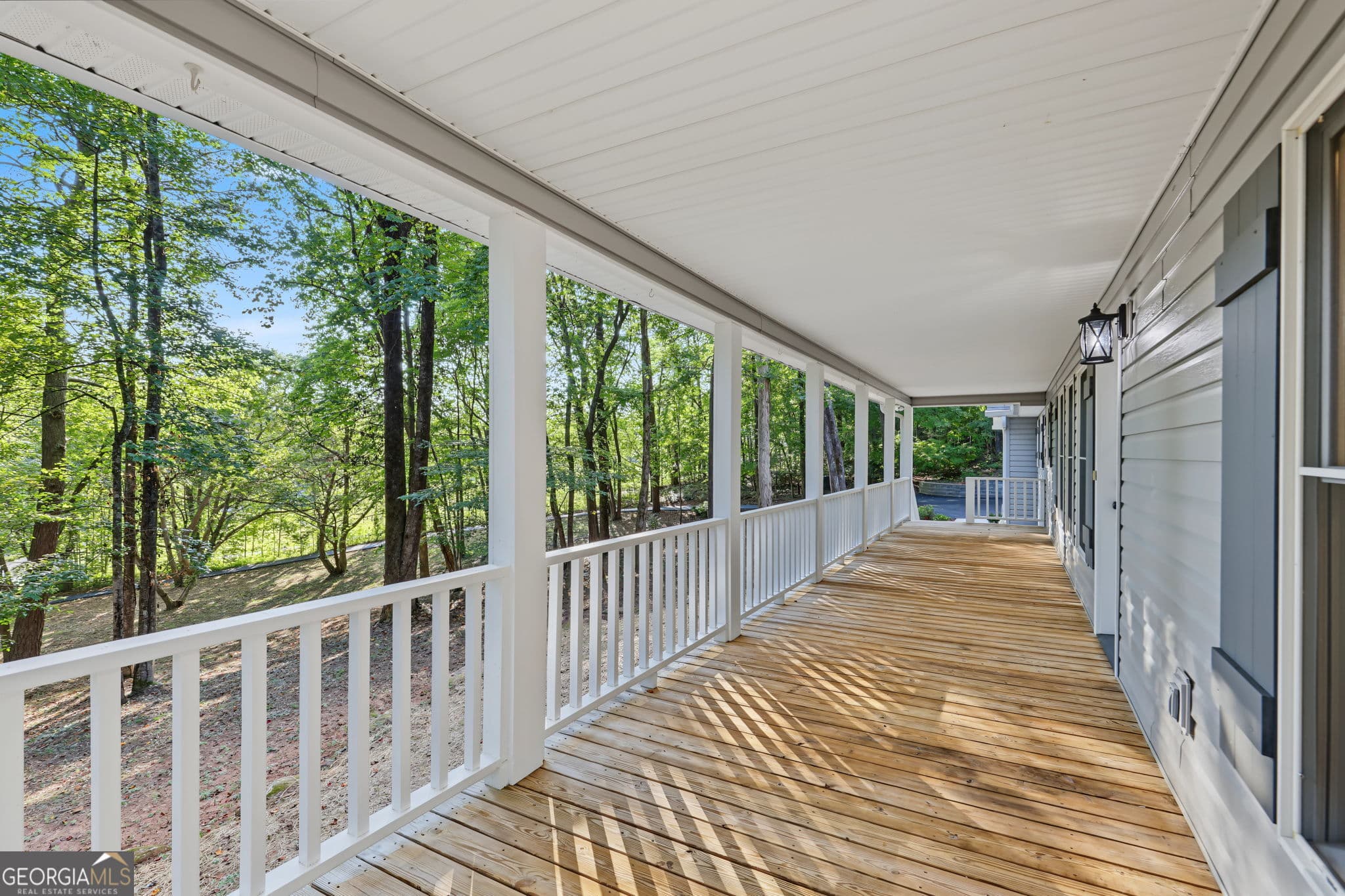4 bedroom, 3.5 bathroom, 3,060 sq ft single family residence under contract at 623 Deerfield Drive, Clayton, GA 30525 — photo 8