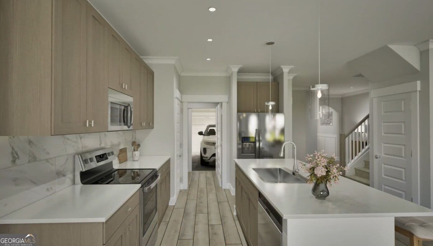 4 bedroom, 2.5 bathroom, 2,023 sq ft townhouse for sale at 2061 Piccolo Court, Mcdonough, GA 30252 — photo 8