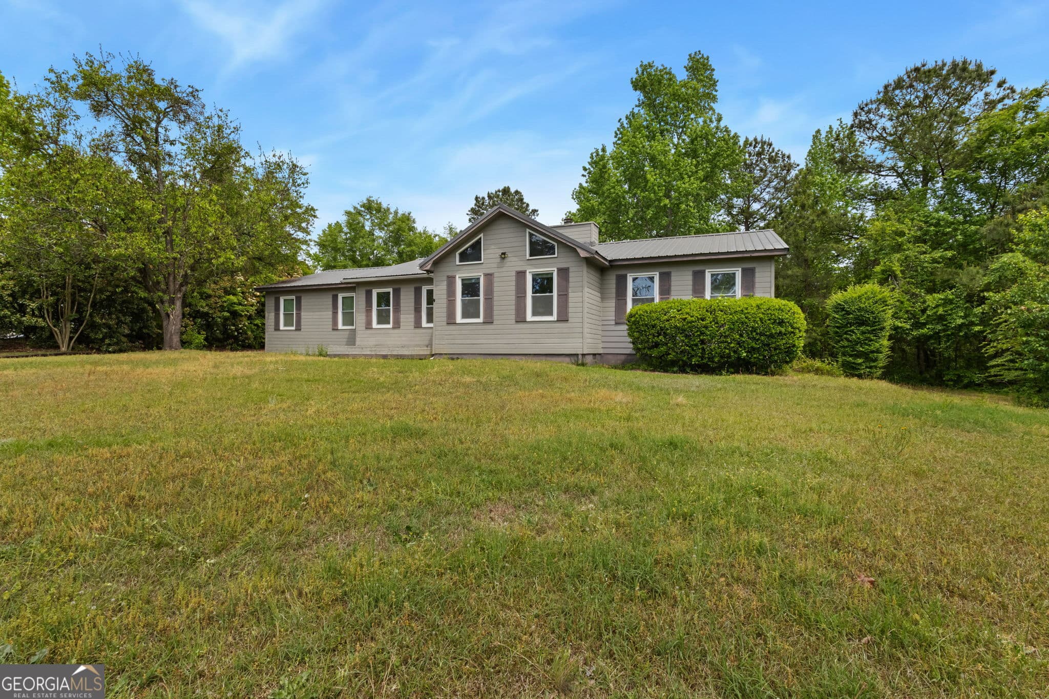 3 bedroom, 2 bathroom, 1,530 sq ft single family residence for sale at 121 Girl Scout Road, Lizella, GA 31052 — photo 2