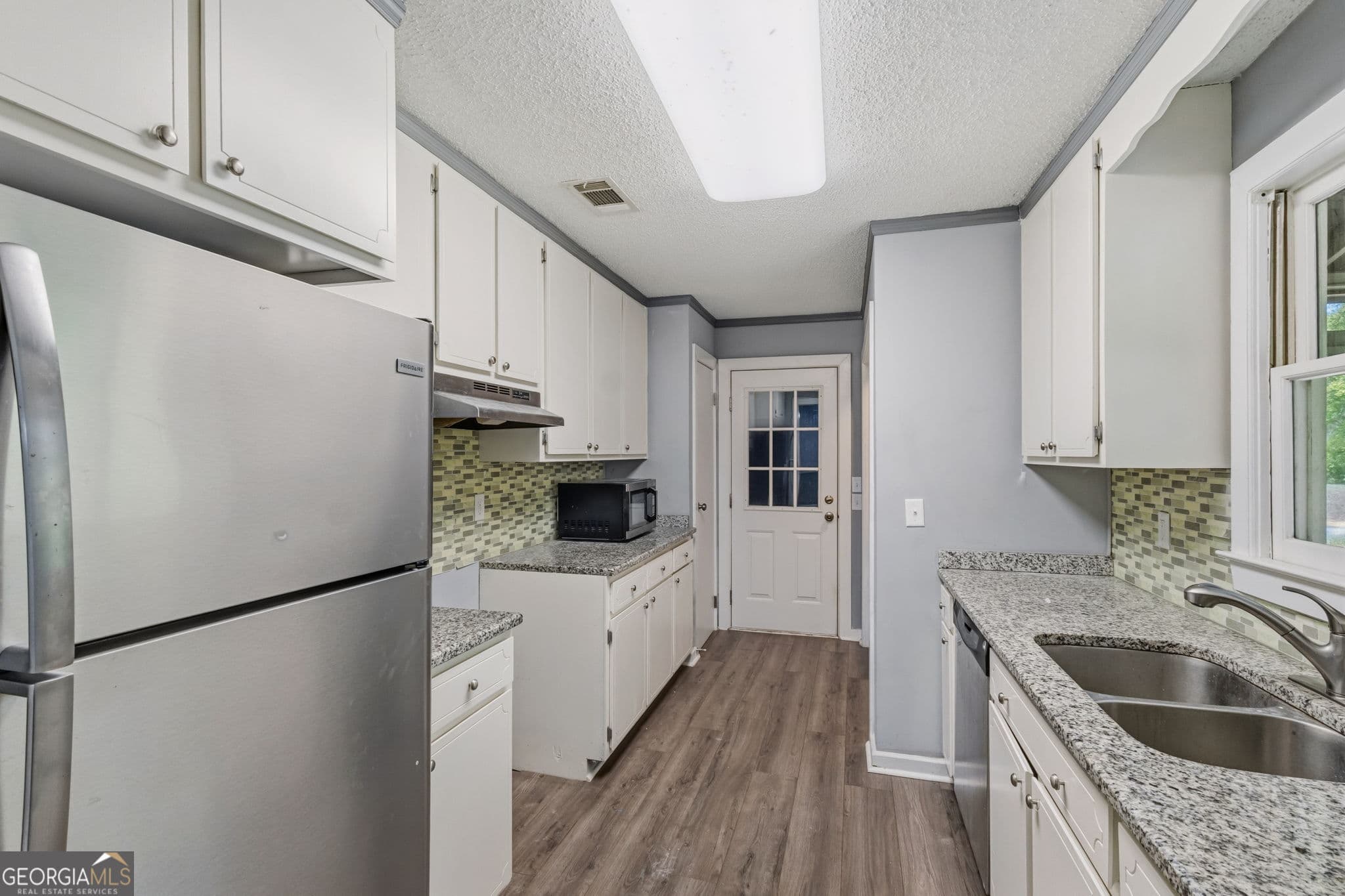 3 bedroom, 2 bathroom, 1,530 sq ft single family residence for sale at 121 Girl Scout Road, Lizella, GA 31052 — photo 9