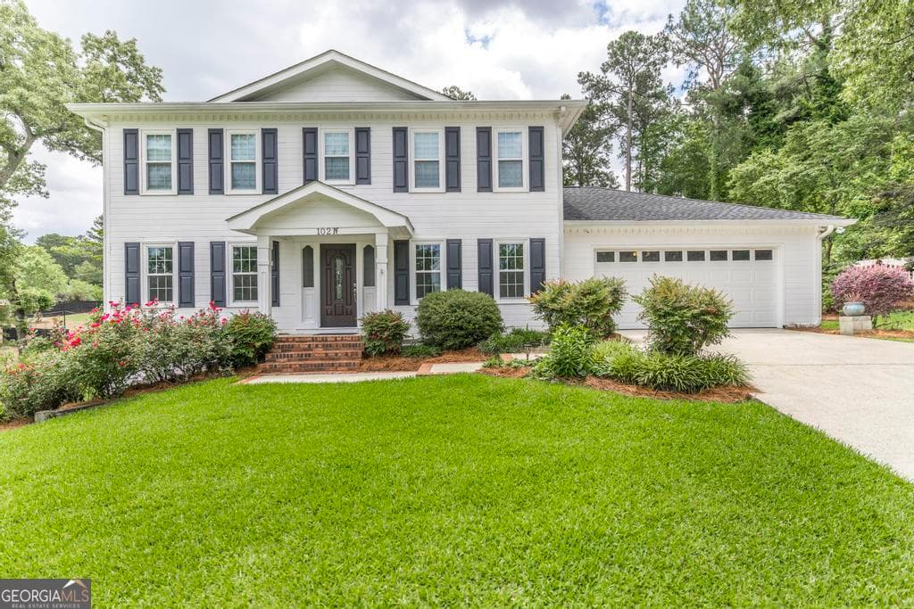 5 bedroom, 4 bathroom, 3,300 sq ft single family residence sold at 102 Leconte, Warner Robins, GA 31088