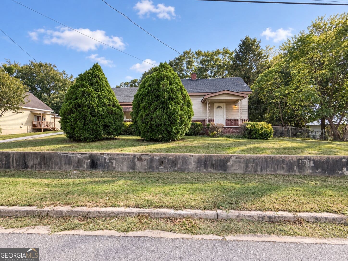 3 bedroom, 2 bathroom, 1,426 sq ft single family residence for sale at 1765 Spring Street, Conyers, GA 30012 — photo 2