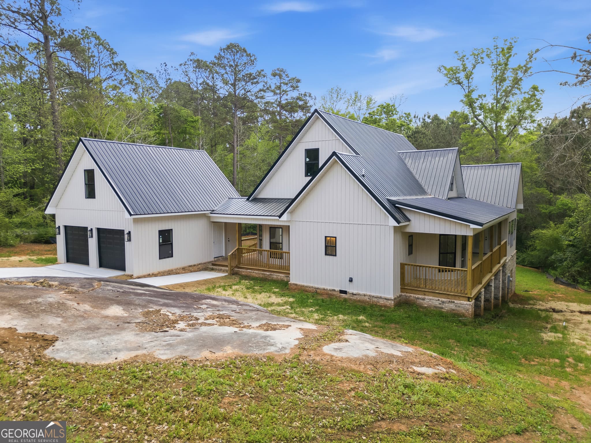 5 bedroom, 2.5 bathroom, 2,748 sq ft single family residence for sale at 272 Clinton Crossing Drive, Gray, GA 31032 — photo 6