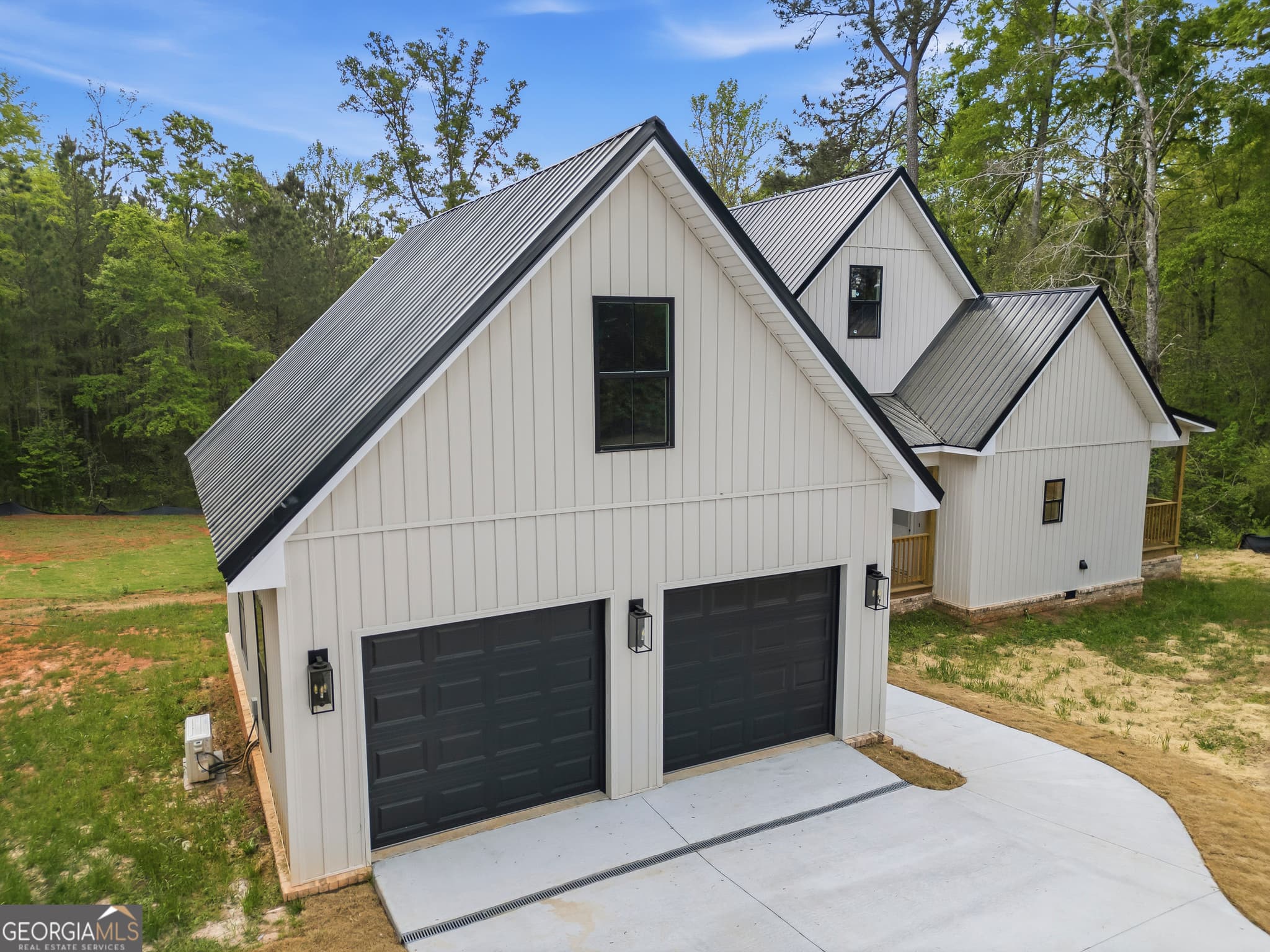 5 bedroom, 2.5 bathroom, 2,748 sq ft single family residence for sale at 272 Clinton Crossing Drive, Gray, GA 31032 — photo 9
