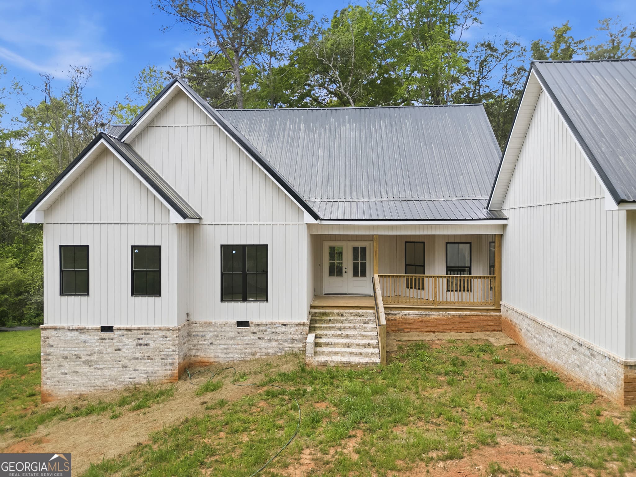 5 bedroom, 2.5 bathroom, 2,748 sq ft single family residence for sale at 272 Clinton Crossing Drive, Gray, GA 31032 — photo 8