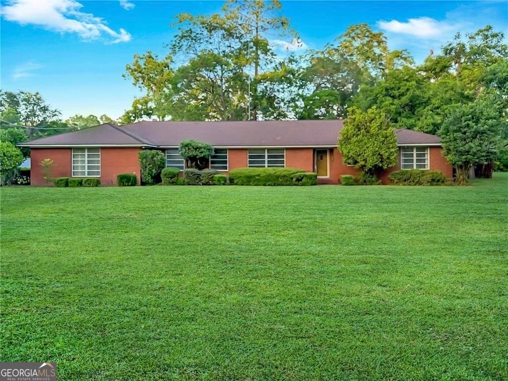 801 S Gordon Avenue, Adel, GA 31620 — most recent listing photo