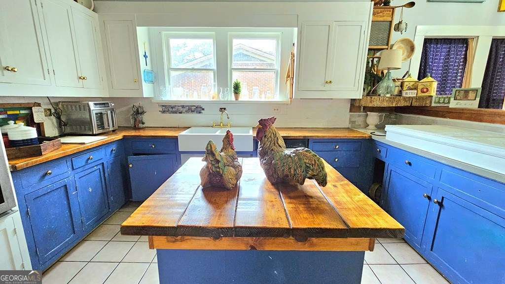 3 bedroom, 2 bathroom, 1,738 sq ft single family residence for sale at 810 S Lee Street, Fitzgerald, GA 31750 — photo 10