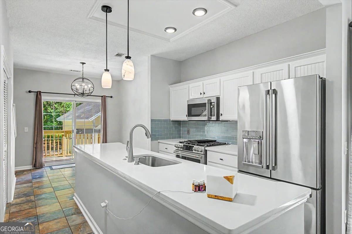 3 bedroom, 2 bathroom, 1,331 sq ft single family residence for sale at 90 Brisbon Hall Drive, Richmond Hill, GA 31324 — photo 9