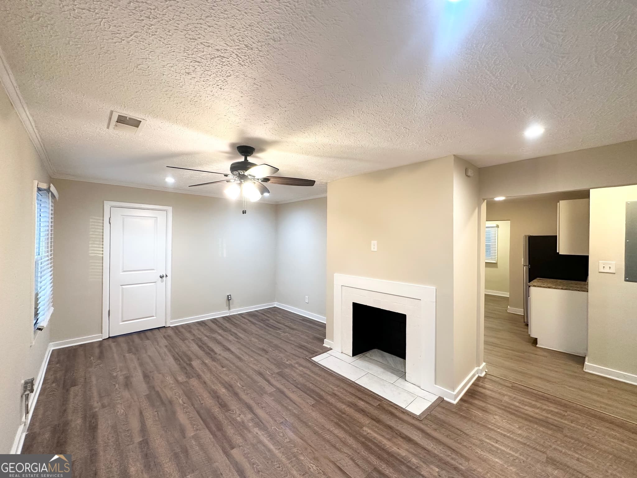 3 bedroom, 2 bathroom, 1,185 sq ft single family residence for sale at 1327 Sharon Street, Atlanta, GA 30314 — photo 3