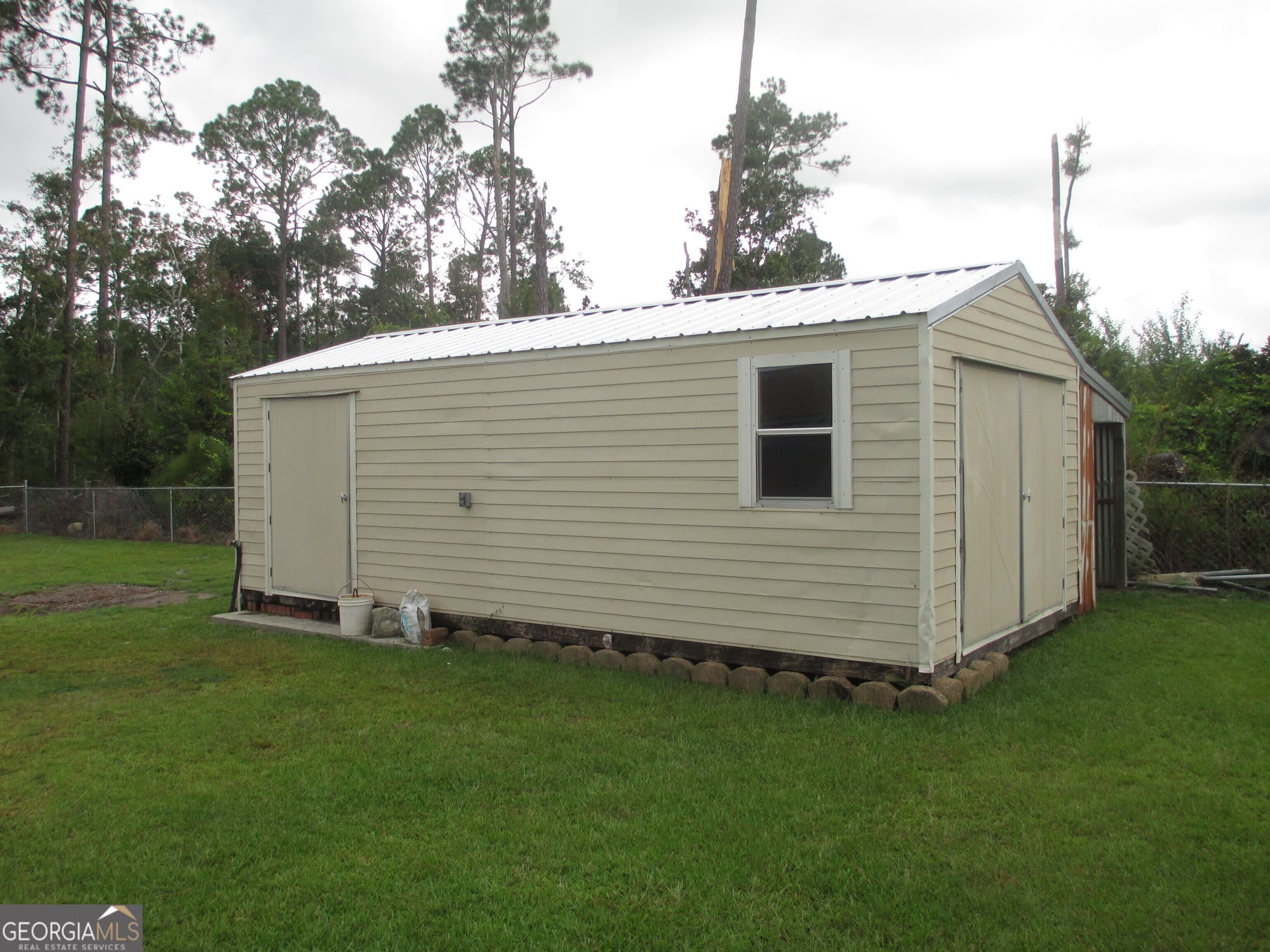 3 bedroom, 1.5 bathroom, 1,456 sq ft single family residence for sale at 94 S Miller Street, Hazlehurst, GA 31539 — photo 6
