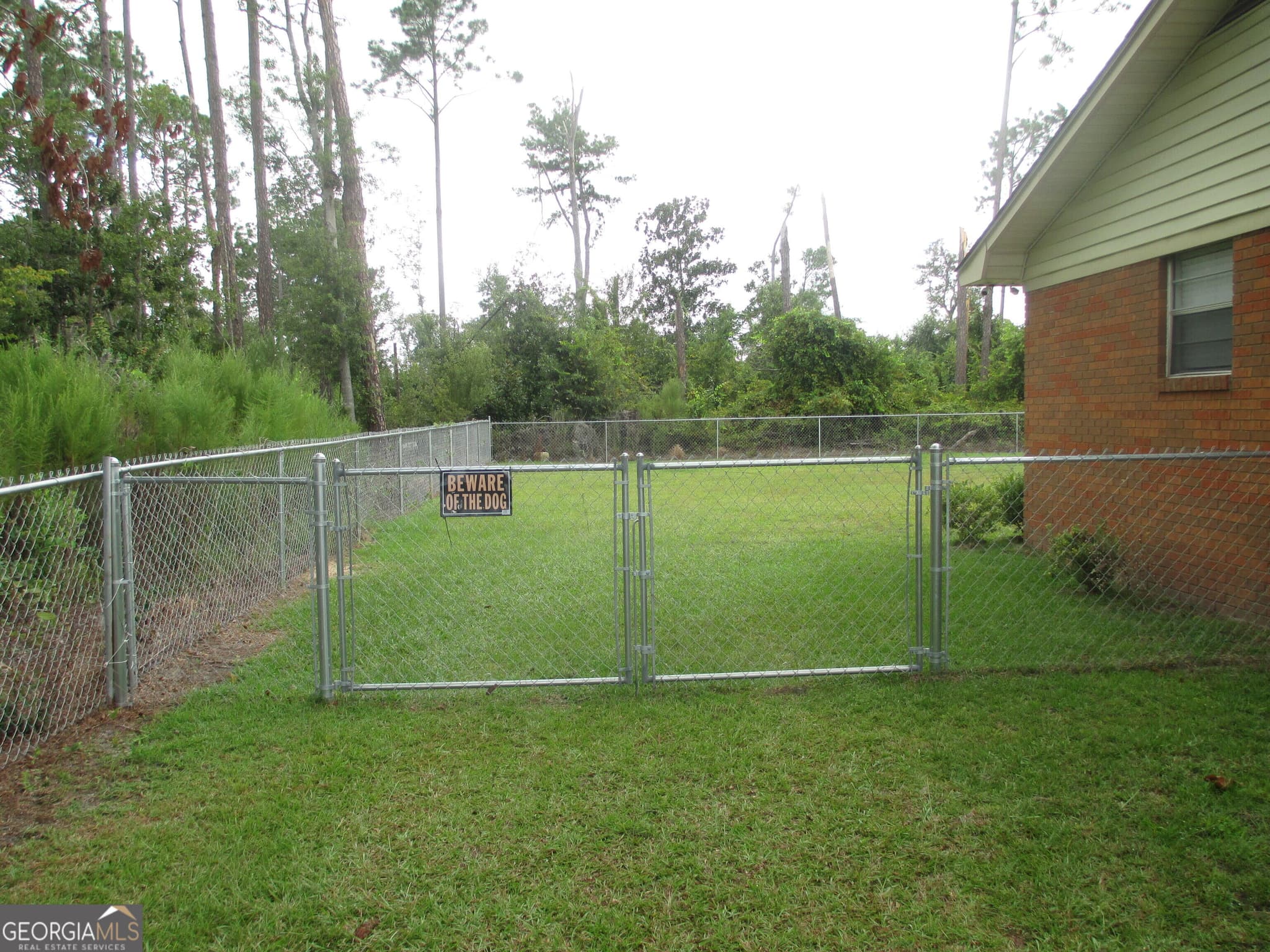 3 bedroom, 1.5 bathroom, 1,456 sq ft single family residence for sale at 94 S Miller Street, Hazlehurst, GA 31539 — photo 3